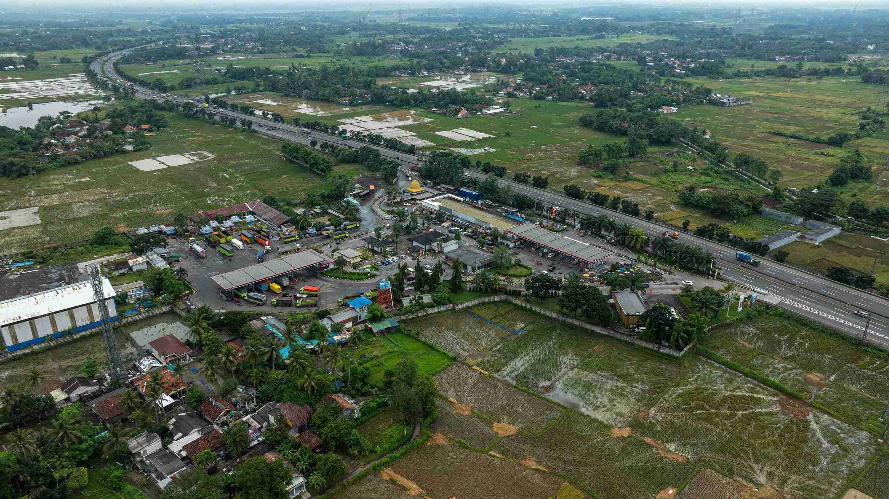 Apa yang Harus Dilakukan Saat Rest Area Penuh? Manfaatkan Fasilitas di Luar Ruas Tol Astra Infra, Yuk!